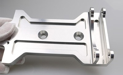 什么是铝合金手板拉丝工艺？