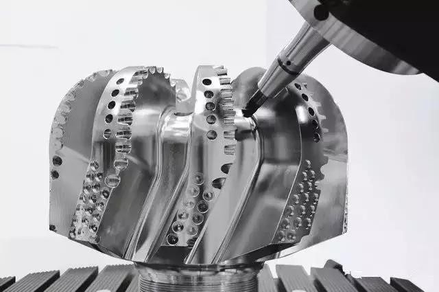 铝合金手板模型出现白斑如何解决和预防？